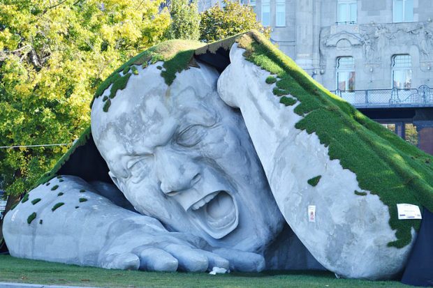 مجسمه فلتیپو Feltepve شهر بوداپست