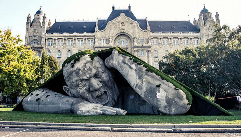 مجسمه فلتیپو Feltepve شهر بوداپست