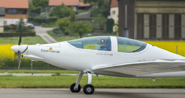 هواپیمای خورشیدی سولار استراتوس