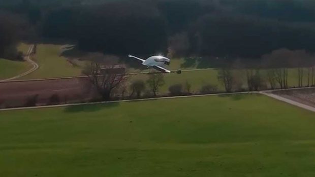 هواپیمای عمود پرواز برقی