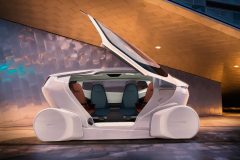 خودرو بدون راننده InMotion