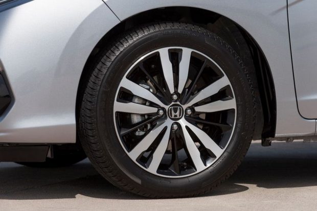 نسخه جدید هوندا فیت با تغییرات داخلی جالب معرفی شد + تصاویر 21 نسخه جدید هوندا فیت