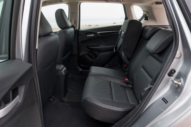 نسخه جدید هوندا فیت با تغییرات داخلی جالب معرفی شد + تصاویر 7 نسخه جدید هوندا فیت