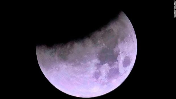 تصاویر ماه گرفتگی امشب 11 بهمن
