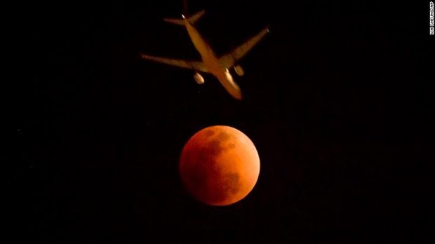 تصاویر ماه گرفتگی امشب 11 بهمن