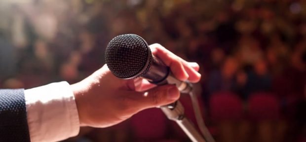 اصول اولیه سخنرانی برای تبدیل شدن به یک سخنران حرفه ای ؟ 3 اصول اولیه سخنرانی