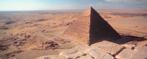 معماری اهرام باستانی