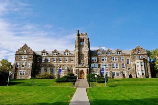 برترین کالج‌ های دنیا برای تحصیل زنان