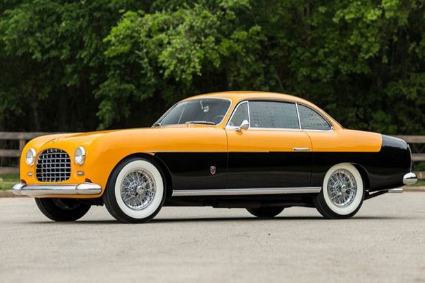 فراری 212 کلاسیک کمیاب با قیمتی میلیاردی به حراج گذاشته شد + عکس 2 فراری 212 کلاسیک