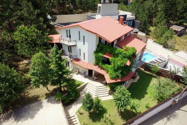 خرید ملک در خارج از کشور