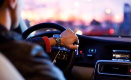 عادت های خطرناک در رانندگی
