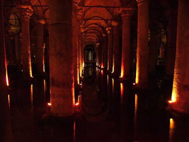 آب انبار باسیلیکا مرموزترین بنای شهر استانبول 4 آب انبار باسيليكا