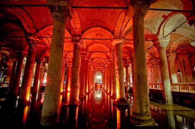 آب انبار باسیلیکا مرموزترین بنای شهر استانبول 3 آب انبار باسيليكا