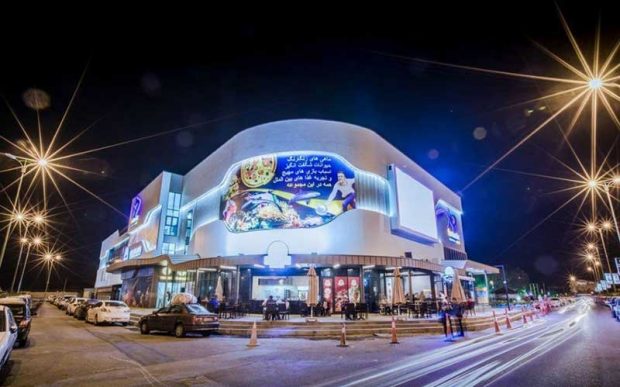 بزرگترین آکواریم ایران یعنی آکواریوم انزلی را تماشا کنید 3 بزرگترین آکواریم ایران