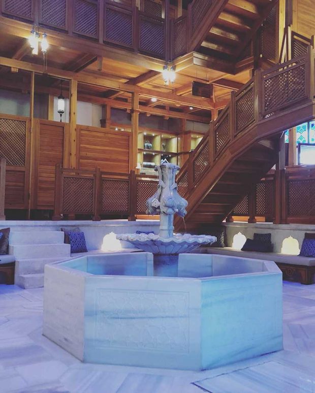 حمام خرم سلطان در ایاصوفیه استانبول را تماشا کنید 8 حمام خرم سلطان