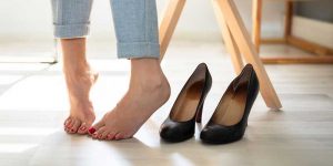 ضررهای کفش پاشنه بلند