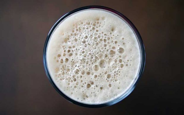 طرز تهیه کف شیر یا فوم بصورت کاملا حرفه ای 3 طرز تهیه کف شیر