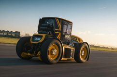 JCB Fastrac Two سریع‌ ترین تراکتور دنیا