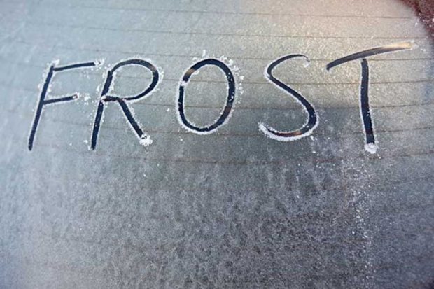 جلوگیری از یخ زدگی شیشه ماشین