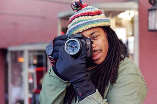 دستکش برقی کندل با ویژگیهایی مورد انتظار + عکس 2 دستکش برقی