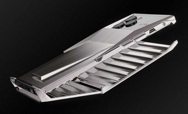 سایبرفون گوشی ترکیبی از تسلا و اپل را تماشا کنید 2 سایبرفون