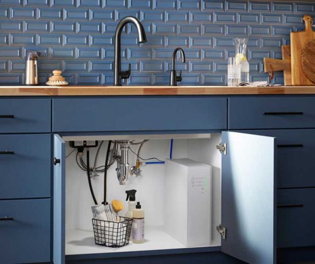 سردوشی هوشمند کمپانی کوهلر با دستیار صوتی الکسا 2 سردوشی هوشمند