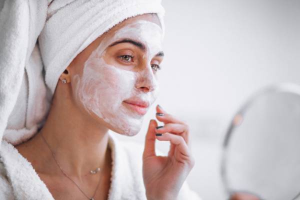 شیر پاک کن های طبیعی و مفید برای پوست