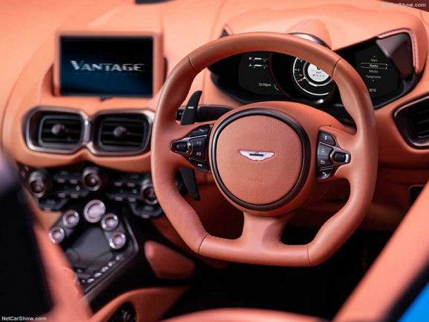 استون‌ مارتین ونتیج رودستر Aston Martin Vantage Roadster