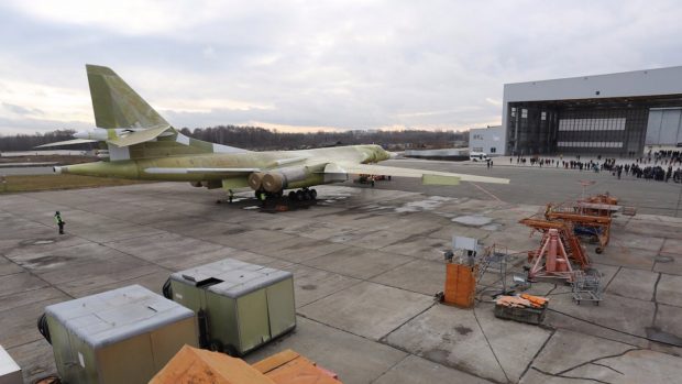 نگاهی به پرواز آزمایشی بمب افکن توپولوف 160 روسیه + عکس 10 بمب افکن توپولوف 160