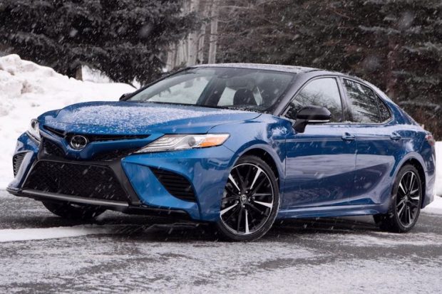 نگاهی نزدیک به تویوتا کمریToyota Camry AWD ۲۰۲۰ + عکس 2 تویوتا کمریToyota Camry AWD ۲۰۲۰