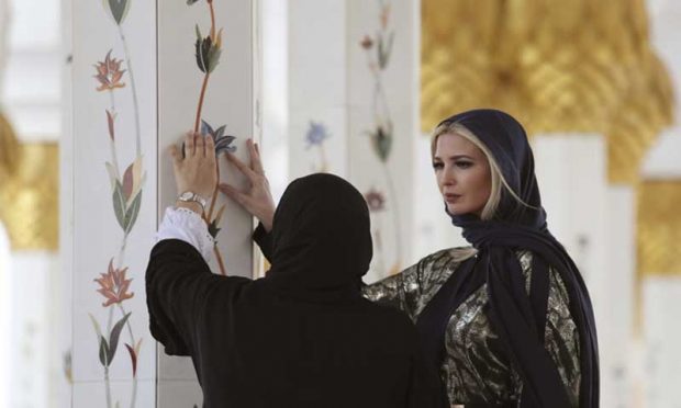 عکس های با حجاب ایوانکا ترامپ را تماشا کنید! 3 عکس های با حجاب ایوانکا ترامپ