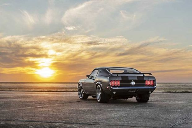 موستانگ مک Mustang Mach 1 هیتمن را تماشا کنید 9 موستانگ مک Mustang Mach 1 1 1