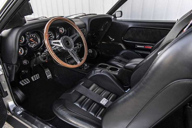 موستانگ مک Mustang Mach 1 هیتمن را تماشا کنید 4 موستانگ مک Mustang Mach 1