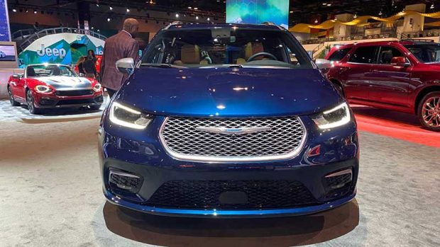 کرایسلر پاسیفیکا 2021 بصورت رسمی رونمایی شد 2 کرایسلر پاسیفیکا 2021