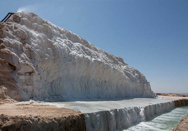 آبشار نمکی پتاس