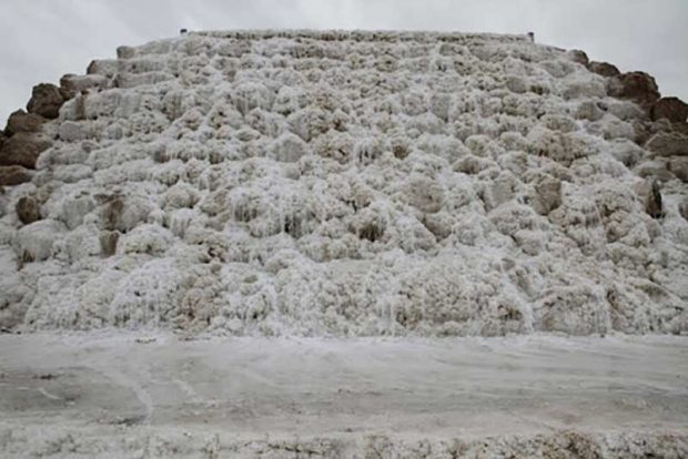 آبشار نمکی پتاس