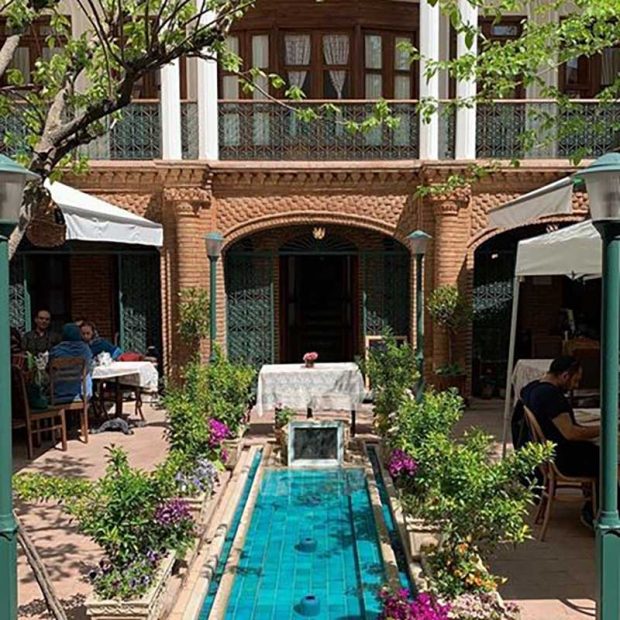 خانه فاموری تهران کجاست ؟ 2 خانه فاموری تهران