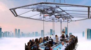 رستوران دینر این د اسکای Dinner In The Sky