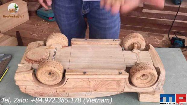 ماکت تویوتا لندکروزر 1 3