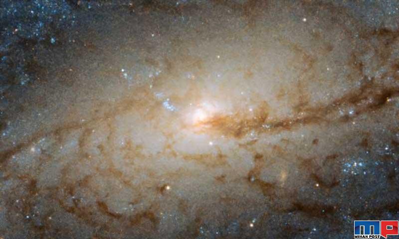 کهکشان مارپیچ از نگاه تلسکوپ هابل 4 کهکشان مارپیچ