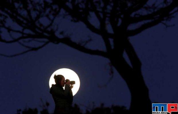 تصاویر ابر ماه صورتی 20 فروردین 99 و تاثیر آن بر روی زمین ؟ 2 ابر ماه صورتی