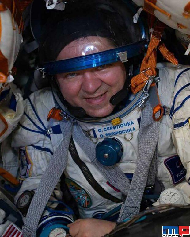 تصاویری دیدنی از لحظه فرود فضانوردان روی زمین 6 لحظه فرود فضانوردان روی زمین