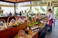 هنگینگ گاردن بالی Hanging Gardens of Bali