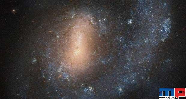 کهکشان NGC 4618