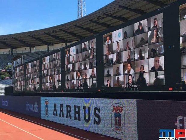 حضور در استادیوم با اپلیکیشن زوم 