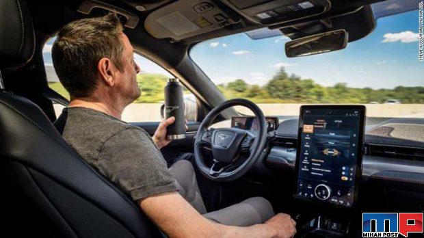 رانندگی بدون دست با خودرو الکتریکی ماستانگ جدید +عکس 6 رانندگی بدون دست