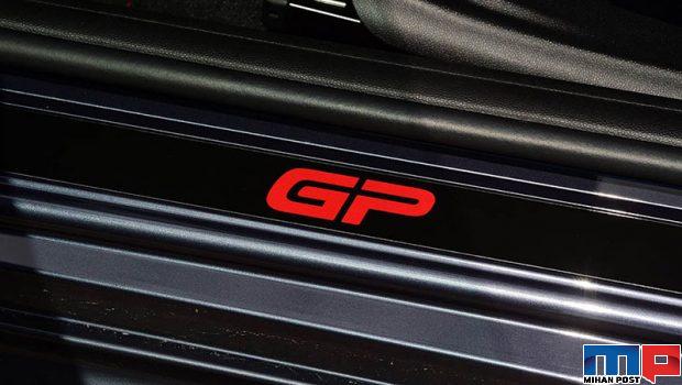 نگاهی دقیق به خودروی جی سی دبلیو جی پی JCW GP + عکس 9 جی سی دبلیو جی پی JCW GP