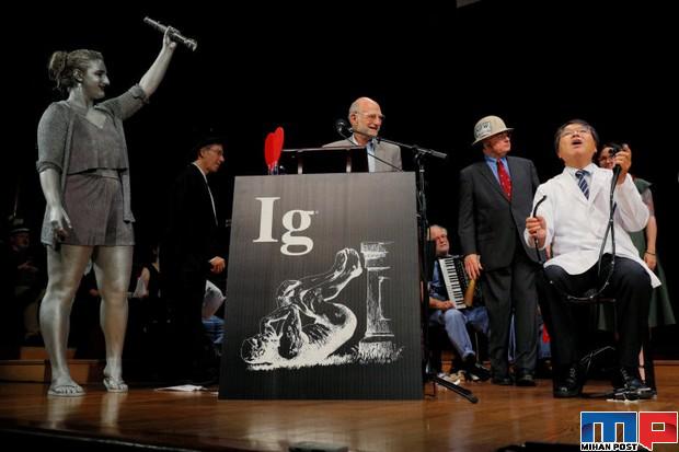 برندگان نوبل مضحک 2020 با جایزه 10 هزار تریلیون دلار زیمباوه ! 1 برندگان نوبل مضحک 2020