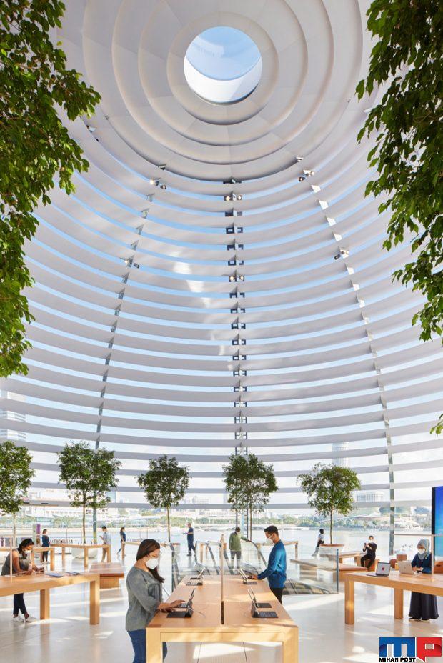 عکس های فروشگاه شناور اپل در کشور سنگاپور را تماشا کنید 2 عکس های فروشگاه شناور اپل