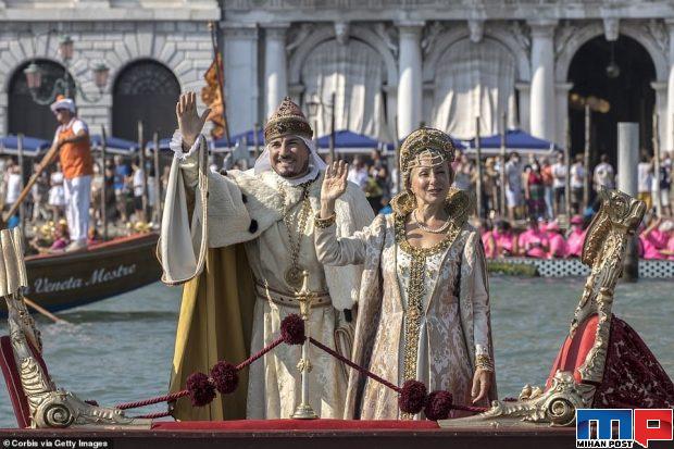 فستیوال رگاتا با وجود ویروس کرونا در ایتالیا برگزار شد + عکس 7 فستیوال رگاتا